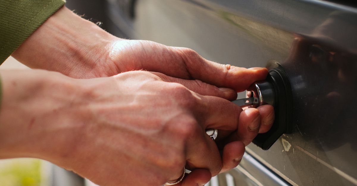locksmith shop keys — Mill Station Locksmith Corp